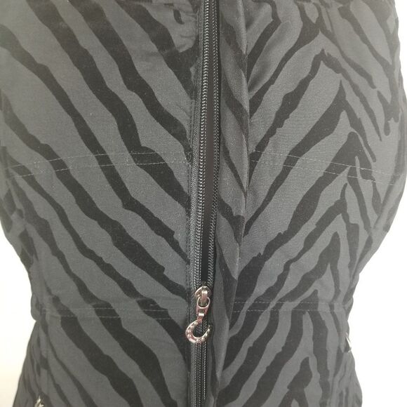 Ariat‎ Black Zebra Print Zip-Front Vest - Picture 9 of 12
